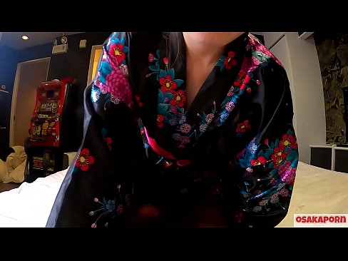 ❤️ Keçika ciwan a cosplay ji seksê hez dike ku bi orgazmê bi şûjinek di hespêk û blowjob de. Keçika Asyayî ya bi pisîka porî û bi cil û bergên kevneşopî yên Japonî di vîdyoya amator de ku masturbasyona bi pêlîstokên qijikê nîşan dide. Sakura 3 OSAKAPORN. ️  Sex li me ku.pornoxlxx.ru ️❤